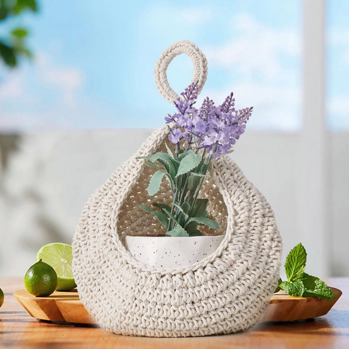 Woven Breads Baskets, Oval Small Fruit Baskets, Stackable Plastic Wicker Baskets for Serving Vegetables, Kitchen, Restaurant, Outdoor, Imitation Rattan, 1 Pcs, 7.48x5.11x2.75 12.99" x 10.63" Beige