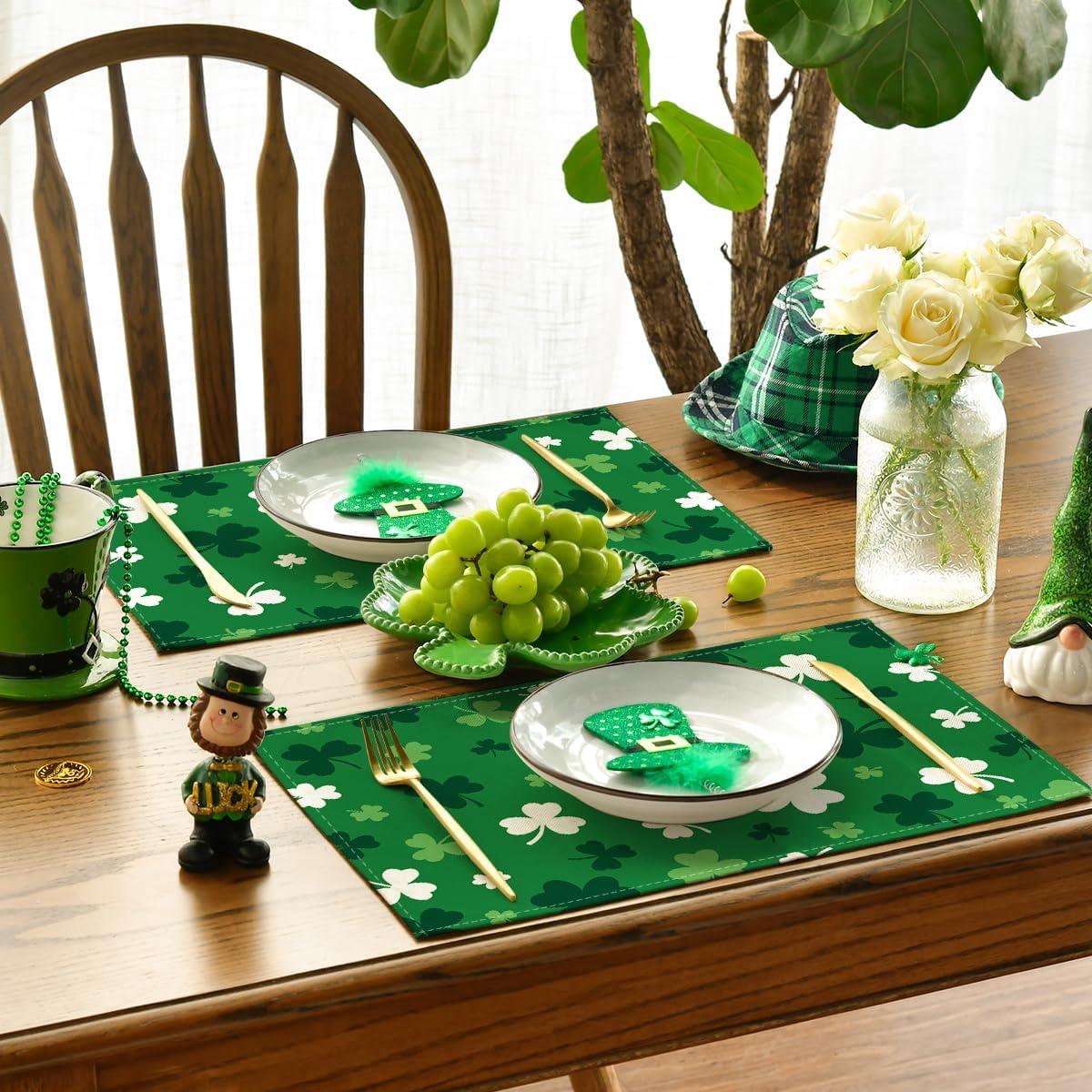 Green Shamrock St. Patrick's Day Placemats Set of 4, 12x18 Inch Seasonal Spring Table Mats for Party Kitchen Dining Decoration