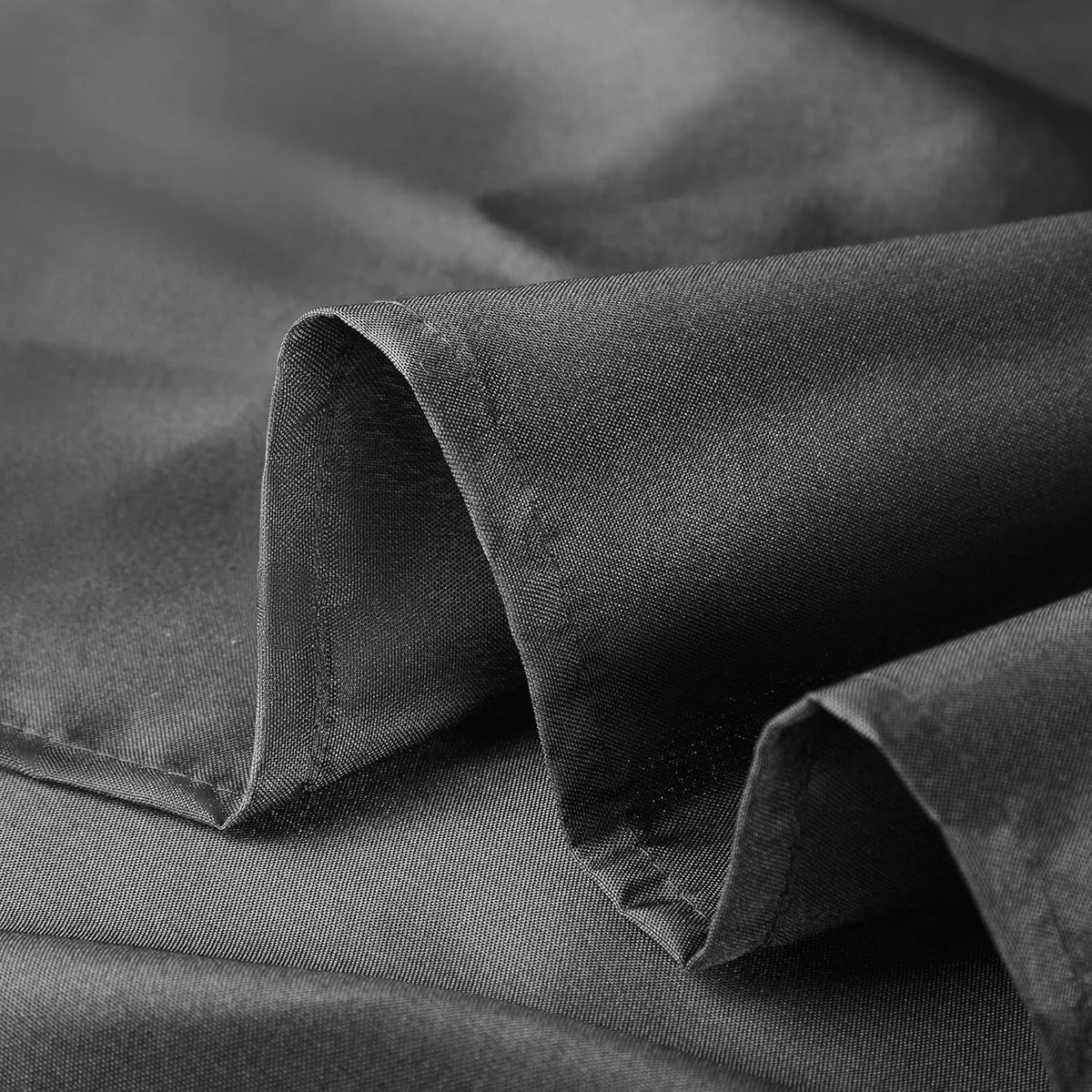 Table Cloth 60x102 Inch Black Tablecloth for 6 Foot Table Washable Polyester Rectangle Tablecloth for Buffet Table, Parties, Holiday Dinner, Wedding
