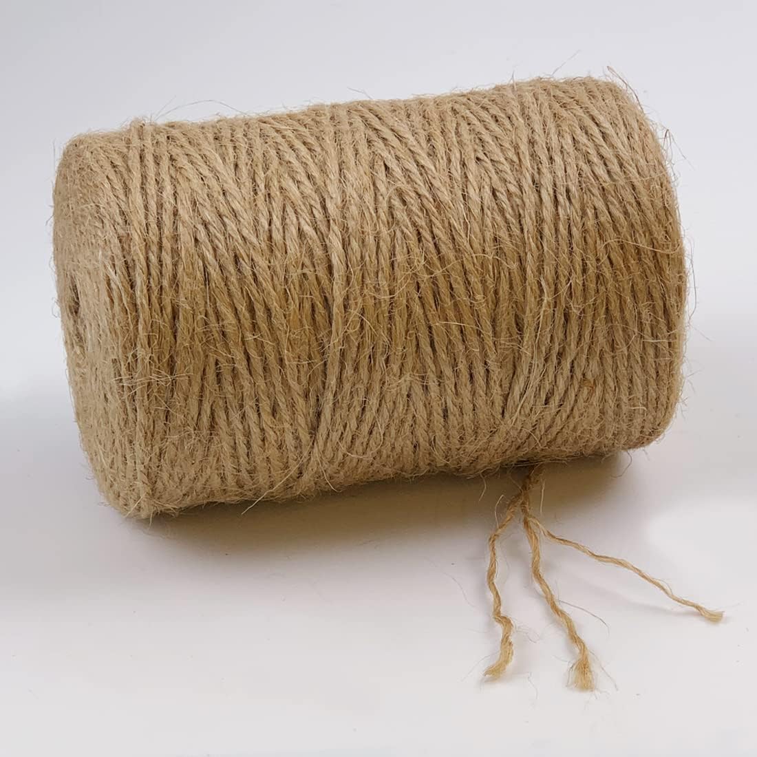 PerkHomy Natural Jute Twine 600 Feet Long String for Crafts Gift Wrapping Packing Gardening Crochet Knitting Macrame Decor (Brown 2mm * 600feet) (1/12 In) (182M)